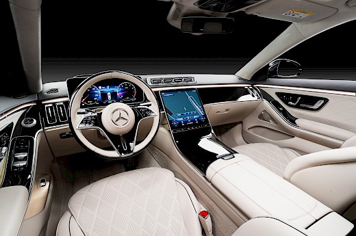 Wnętrze samochodu marki Mercedes-Benz Klasa S